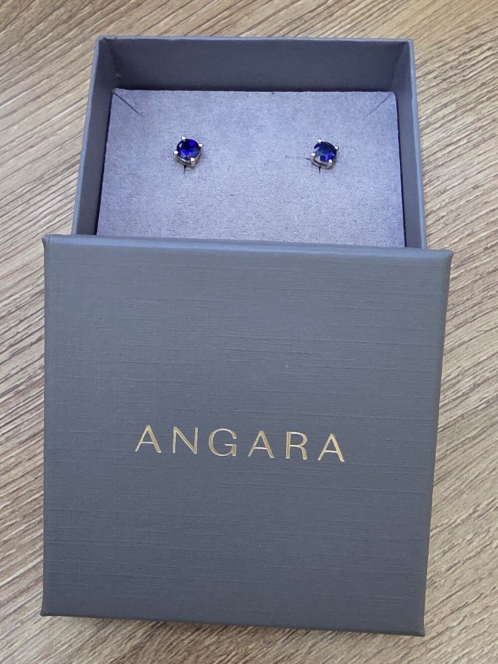 Lab Blue Sapphire Basket-Set Round Studs, sterling silver